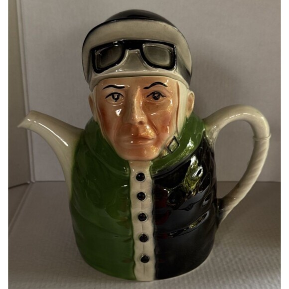 Vintage Tony Wood Teapot Horse Racing Jockey Made In England Lester Piggott - Picture 1 of 7